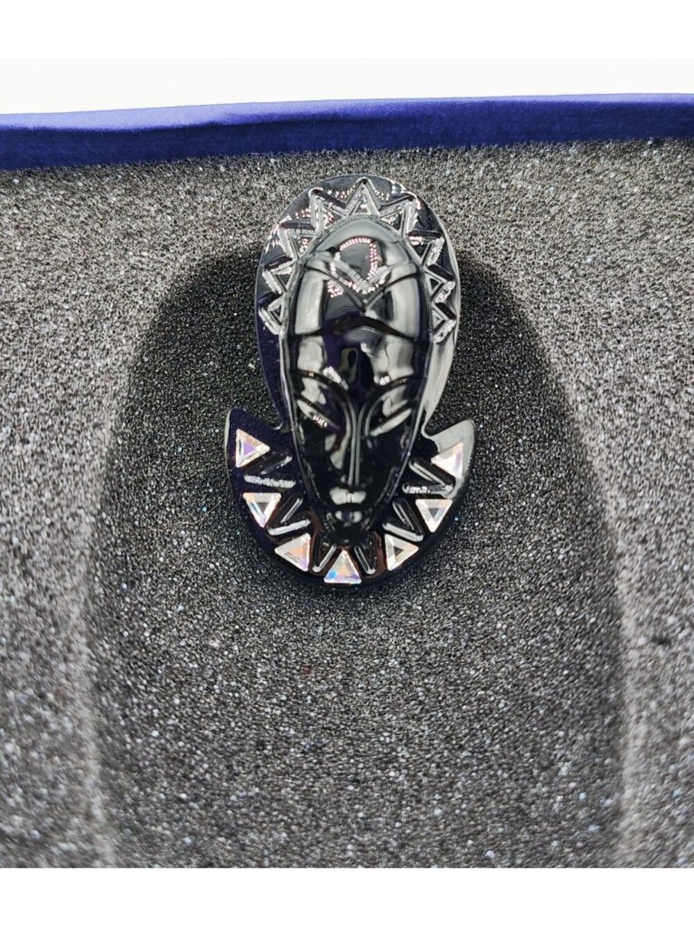 Swarovski SCS 2022 Elegance of Africa Mask Pin Brooch 5619207 w/ Box